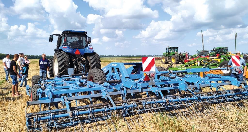 Сезон пекельних випробувань розпочато: на Хмельниччині вперше змагалися агротитани