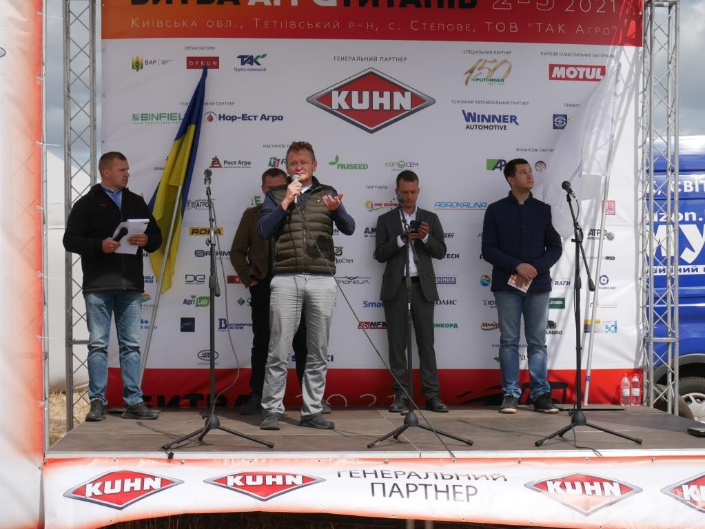 Перевір свій вибір полем – на Київщині відбулись протистояння с/г техніки іноземного та вітчизняного виробництва!