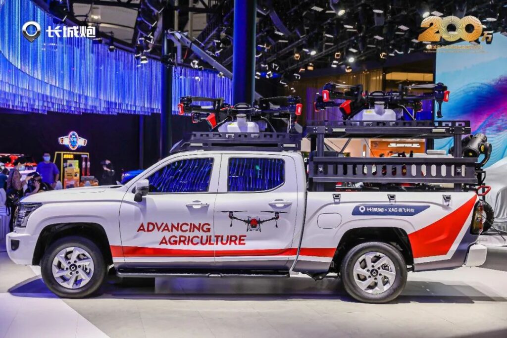 XAG та HAVAL презентували лінійку фермерських авто для транспортування бригади дронів