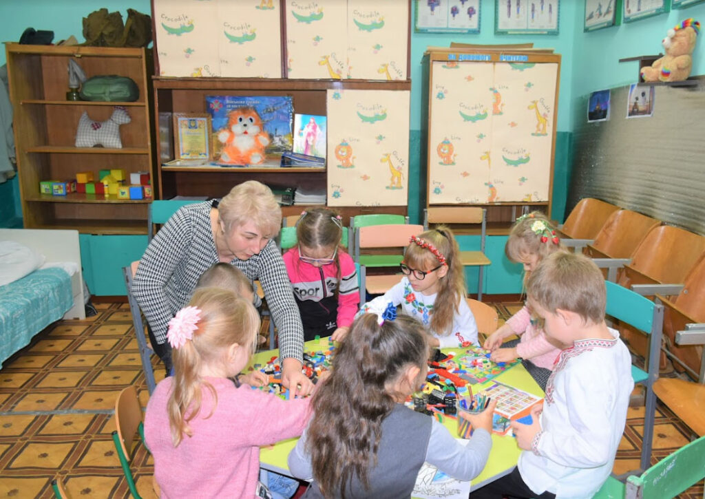 Поки ворог нищить – ми будуємо: фонд «МХП – Громаді» фінансово підтримав облаштування 75 укриттів на 6,6 млн грн