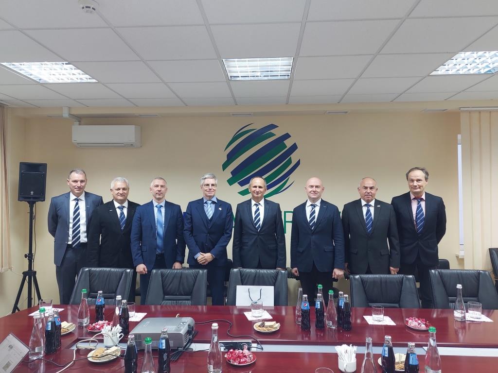 Посол Бельгії в Україні відвідав завод SESVANDERHAVE на Київщині
