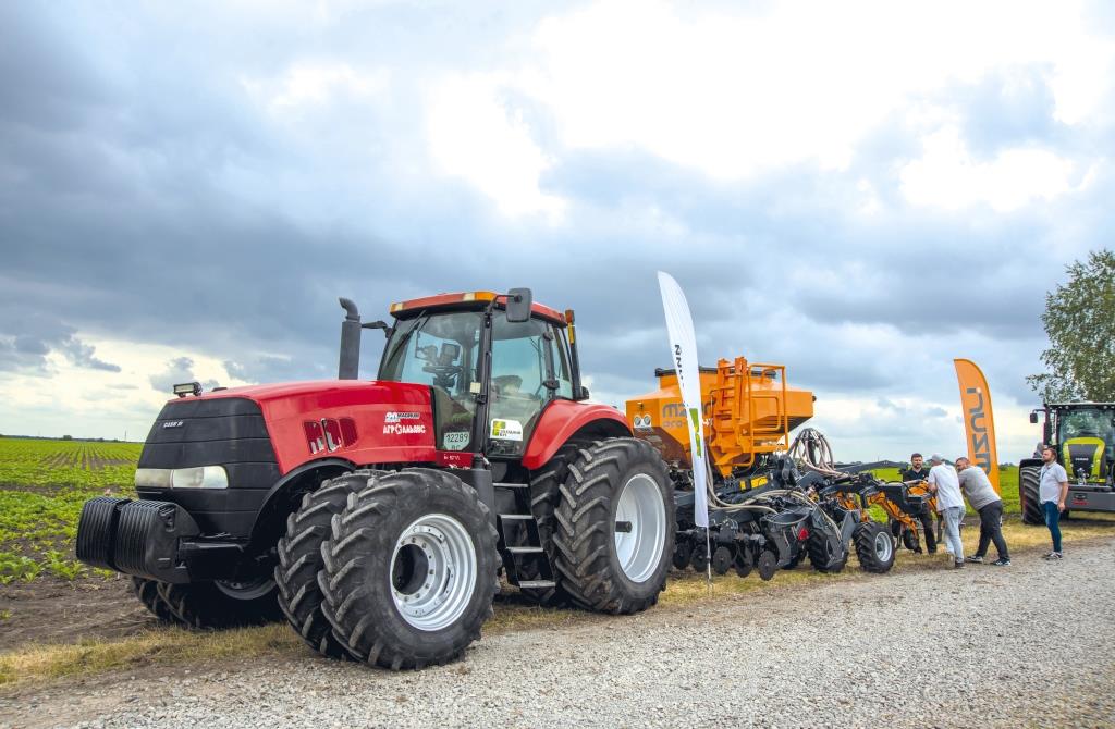Дні поля від компанії «Західний Буг»: максимум інформації на одній локації