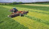 Техніка для заготівлі сіна: огляд популярних агрегатів