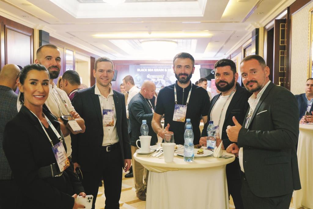 Україна годує весь світ, але мало хто розуміє якою ціною. Про перспективи  аграрної галузі говорили на конференції «Black Sea Grain&Oil-2023. Шлях до відновлення»