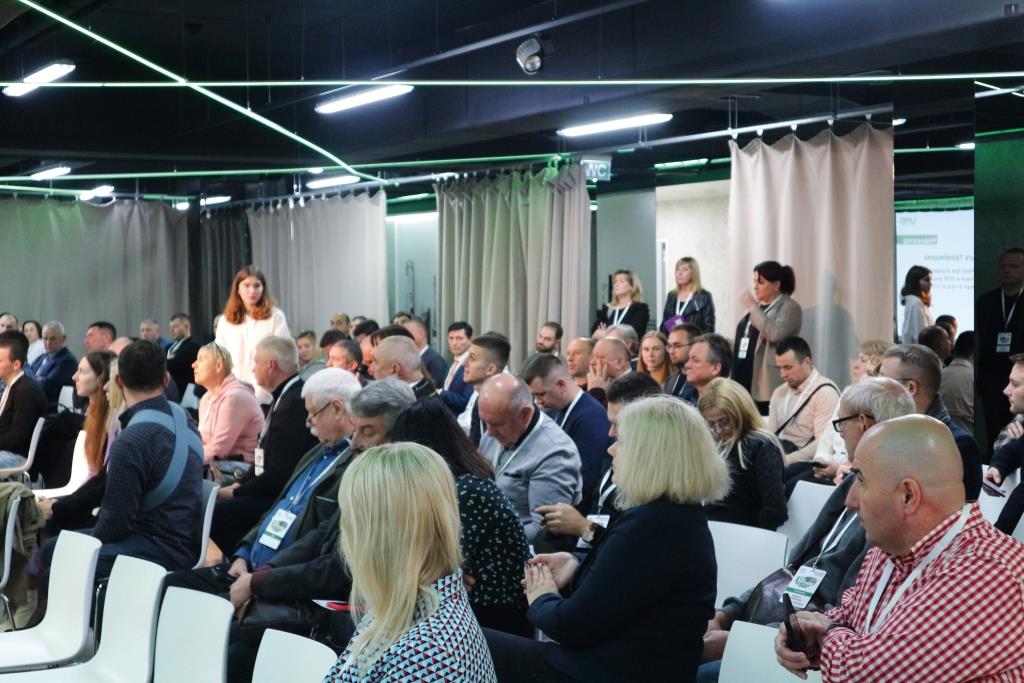 На фермерському зльоті «Кооперація на 360°» ділилися успішними прикладами роботи у сучасних умовах, новими інструментами та технологіями