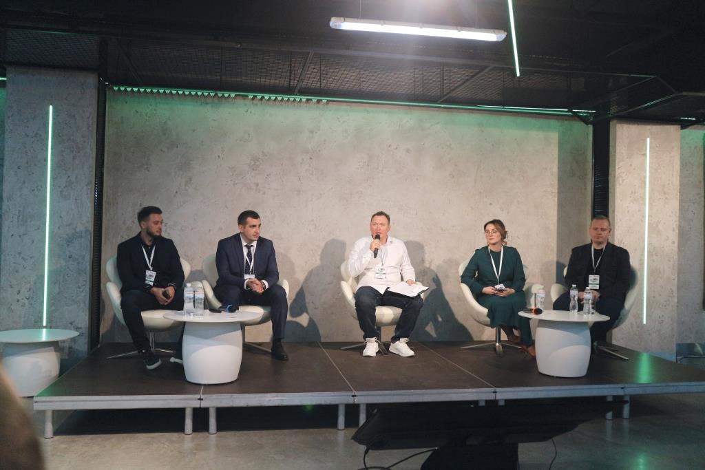 На фермерському зльоті «Кооперація на 360°» ділилися успішними прикладами роботи у сучасних умовах, новими інструментами та технологіями