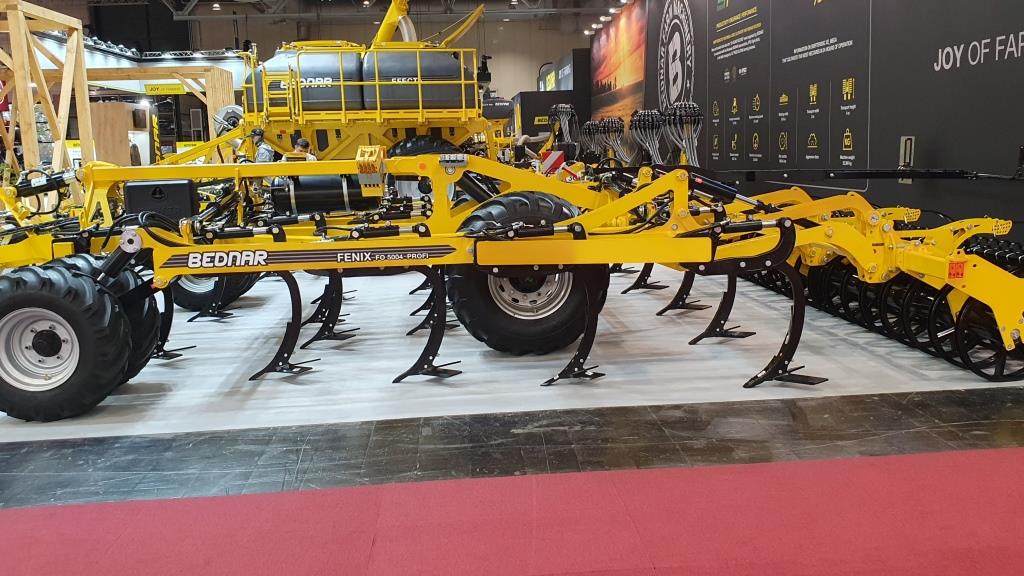 Нові горизонти в землеробстві: BEDNAR представив інноваційні агрегати на Agritechnica 2023