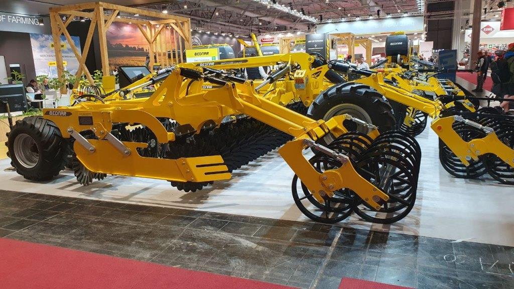 Нові горизонти в землеробстві: BEDNAR представив інноваційні агрегати на Agritechnica 2023