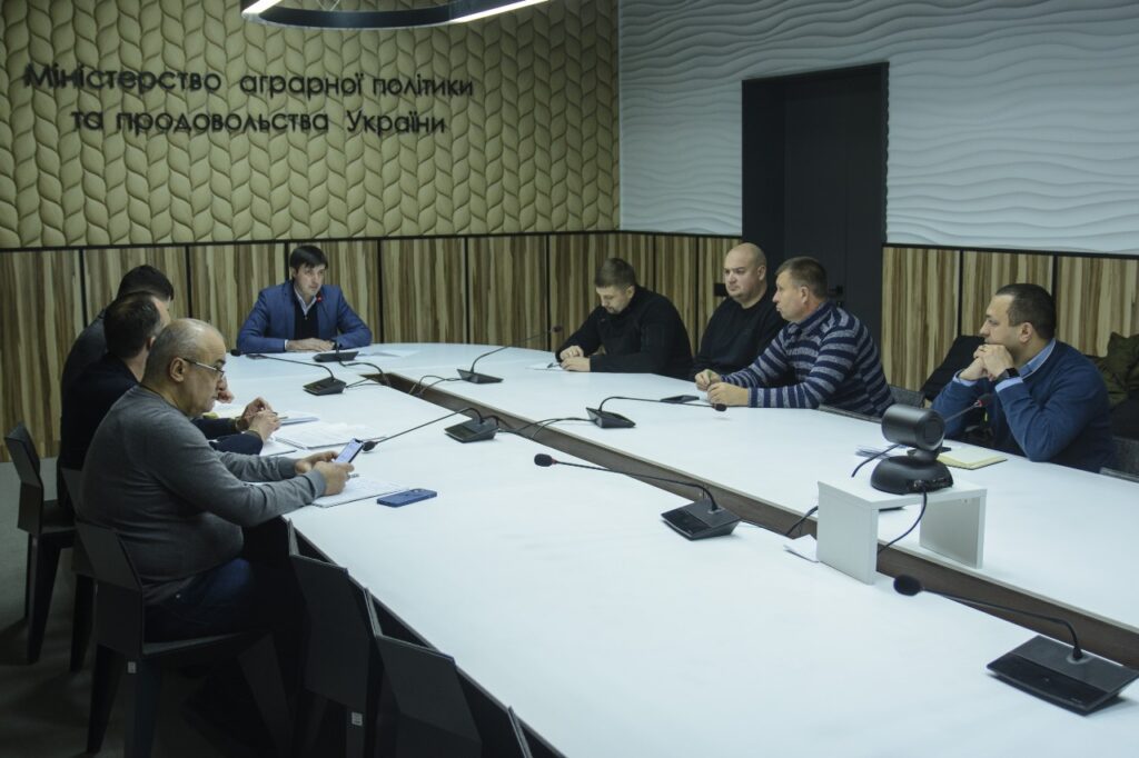 У Мінагрополітики обговорили допомогу аграріям з деокупованих територій Херсонщини