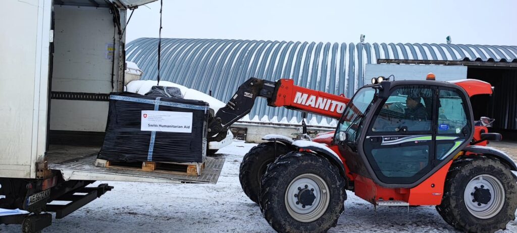 Господарства з виробництва молока отримують гуманітарну допомогу від Швейцарії - збір запитів триває