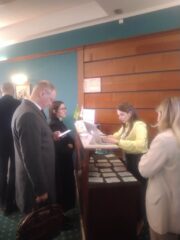 Бути у двох місцях одночасно? Для Журнал АгроЕліта - це легко! Бути у двох місцях одночасно? Для Журнал АгроЕліта - це легко!