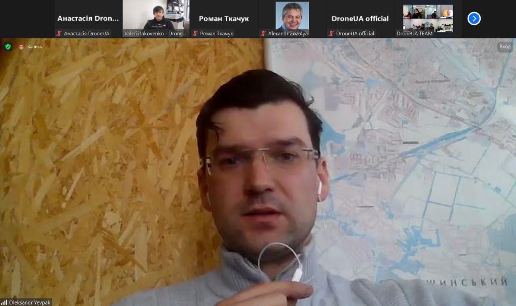 “Шлях агро в 2024: агродрони, робототехніка, точне землеробство та діджиталізація”. Підсумки Відкритої бесіди з DroneUA