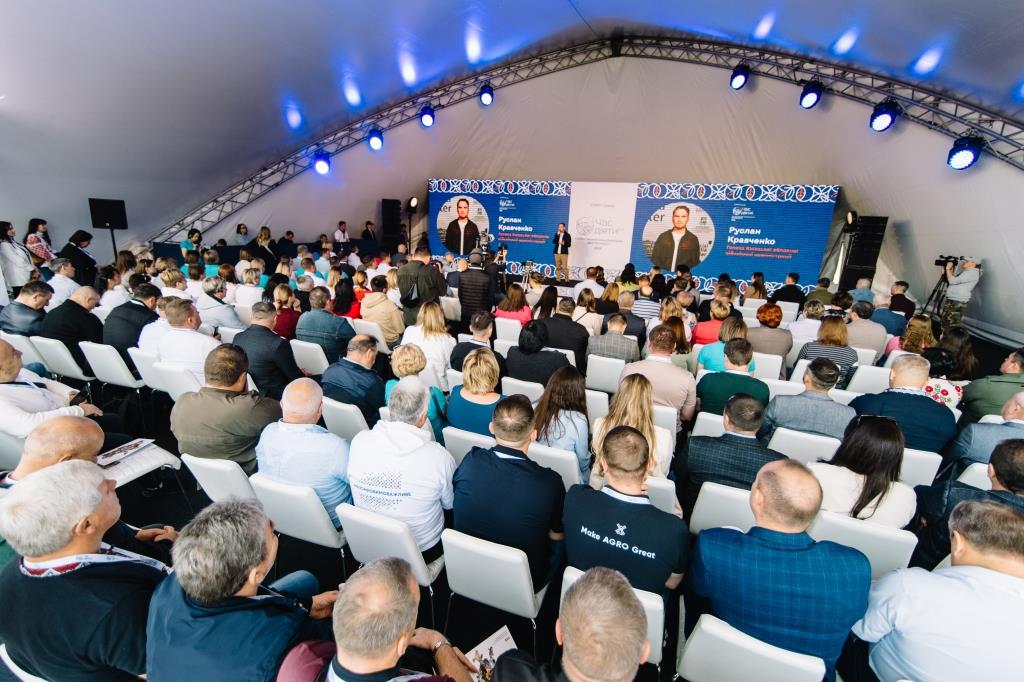 Бізнес-форум національної ідентичності «ЧАС ДІЯТИ.UA» в Києві об'єднав представників бізнесу та громад