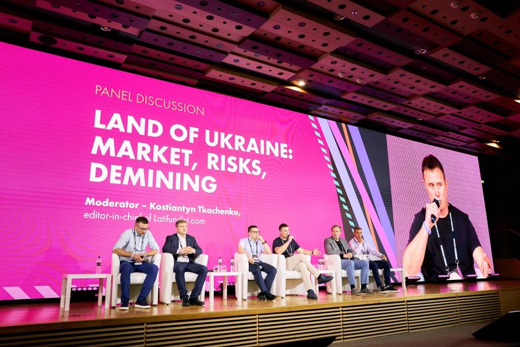 Нові політичні, економічні та логістичні шляхи українського збіжжя у світі — які вони? Інсайти з головної зернової конференції Grain Ukraine