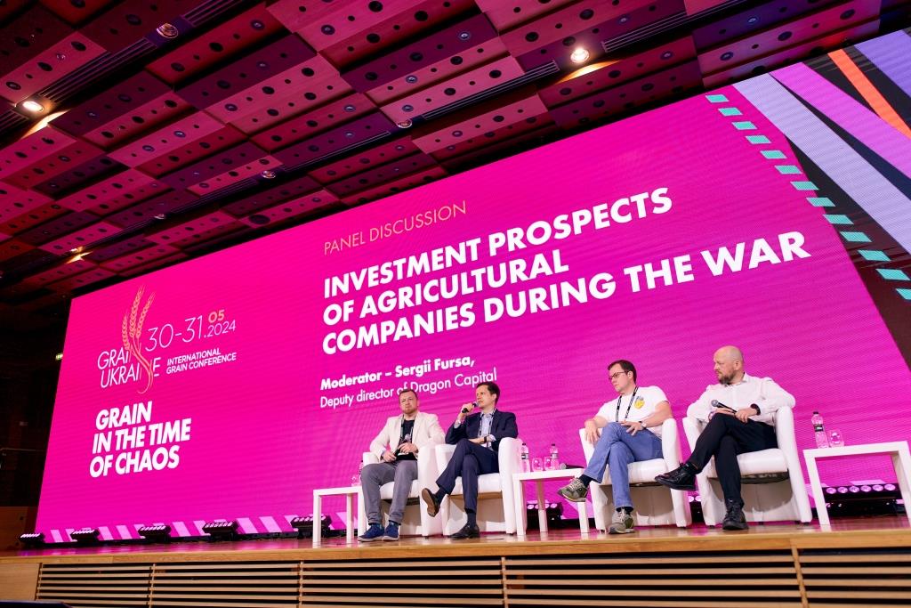 Нові політичні, економічні та логістичні шляхи українського збіжжя у світі — які вони? Інсайти з головної зернової конференції Grain Ukraine