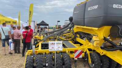 BEDNAR з офіційними дилерами АМАКО, Titan Machinery та НФМ Агро представив ряд цікавих актуальних технічних рішень на Дні поля Битва Агротитанів BEDNAR з офіційними дилерами АМАКО, Titan Machinery та НФМ Агро представив ряд цікавих актуальних технічних рішень на Дні поля Битва Агротитанів