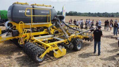 BEDNAR з офіційними дилерами АМАКО, Titan Machinery та НФМ Агро представив ряд цікавих актуальних технічних рішень на Дні поля Битва Агротитанів BEDNAR з офіційними дилерами АМАКО, Titan Machinery та НФМ Агро представив ряд цікавих актуальних технічних рішень на Дні поля Битва Агротитанів