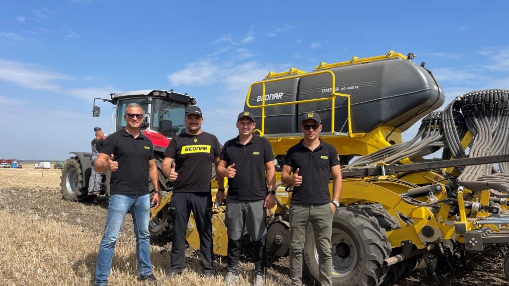 BEDNAR з офіційними дилерами АМАКО, Titan Machinery та НФМ Агро представив ряд цікавих актуальних технічних рішень на Дні поля Битва Агротитанів