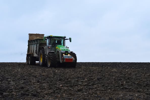 У «АСТАРТА» готують ґрунт до посівної