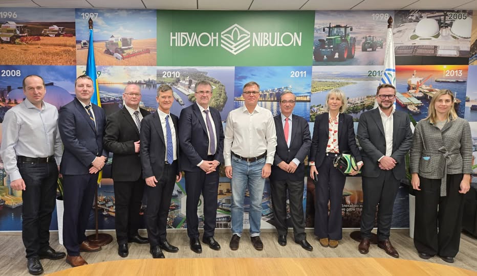 «НІБУЛОН» провів зустріч з представниками Credit Agricole Ukraine, під час якої була представлена стратегія подолання викликів війни та забезпечення сталого розвитку в аграрному секторі