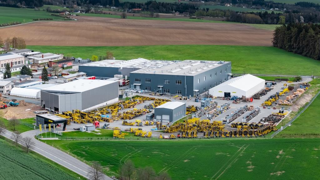 Фінансовий рік 2023/2024 BEDNAR FMT від керівників компанії