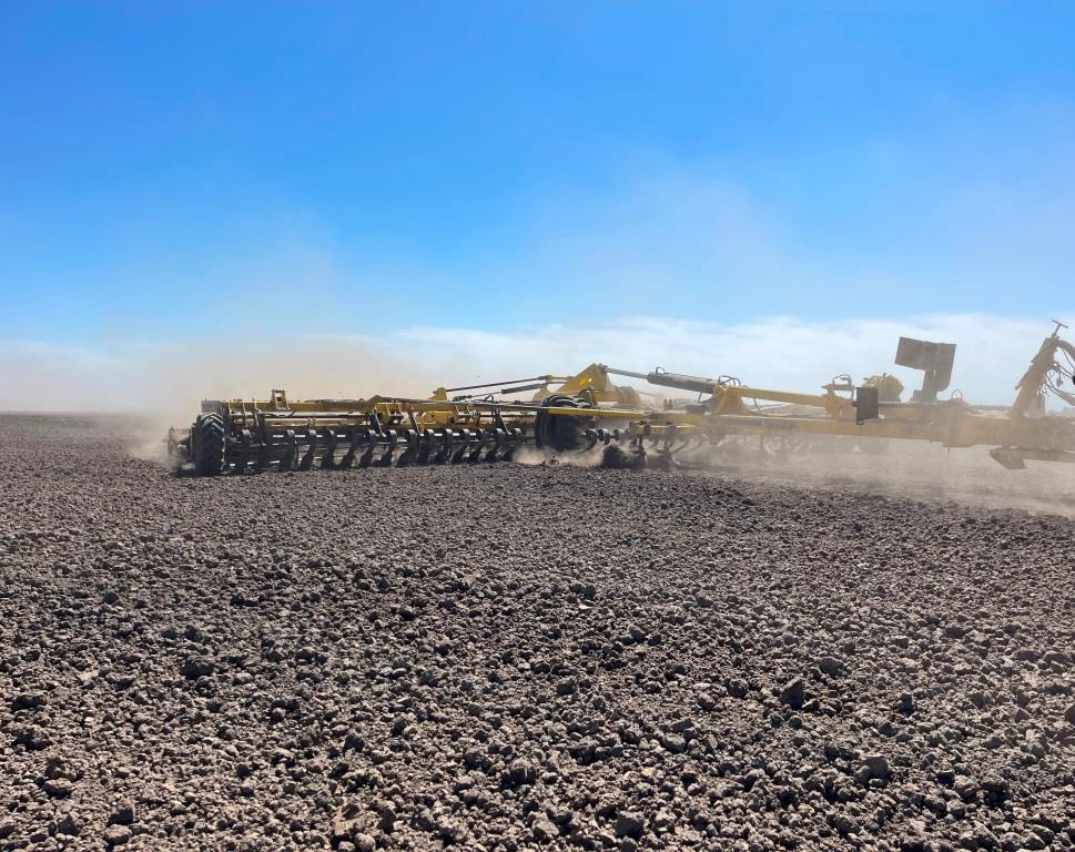 Широкозахватний передпосівний компактор BEDNAR SWIFTER SE 12000 вже у господарстві на Тернопільщині!