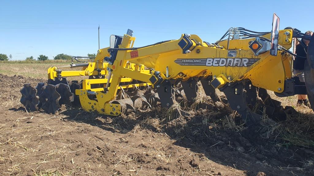 Весняна посівна в умовах дефіциту вологи: досвід аграріїв із BEDNAR