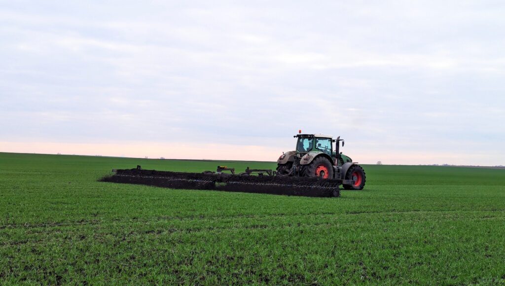 На Полтавщині аграрії Астарти продовжують дбати про майбутні позитивні жнивні показники масивів озимої пшениці