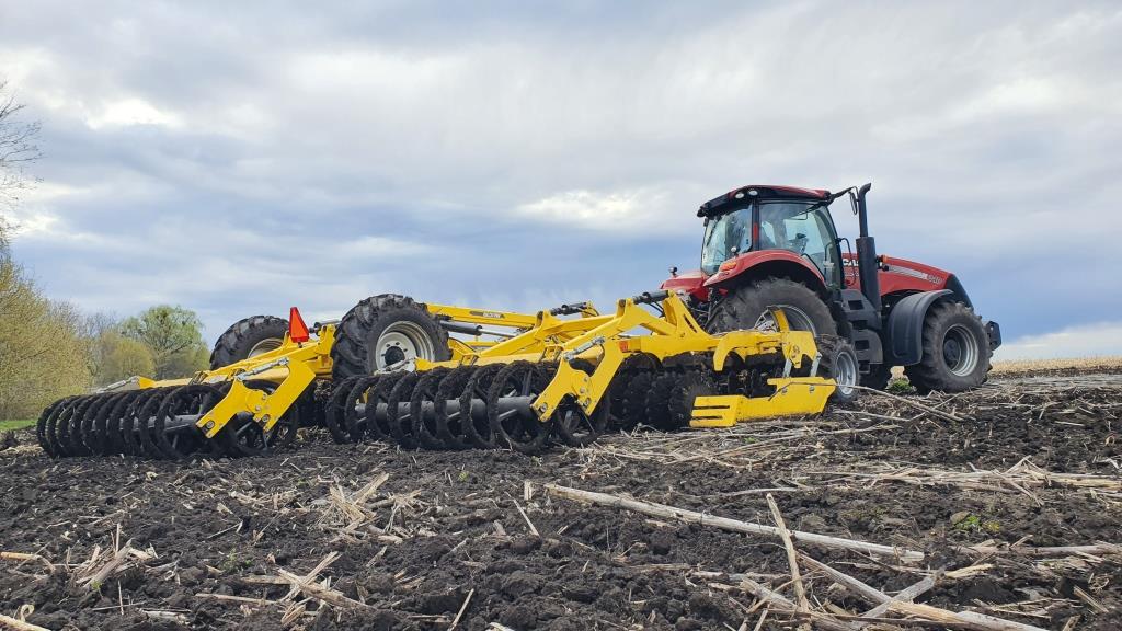 Дисковий лущильник BEDNAR SWIFTERDISC – універсальне рішення для будь-яких умов. Досвід українських аграріїв із різних регіонів
