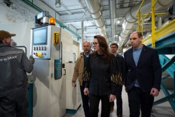 В індустріальному парку «МаʼРижани» на Житомирщині почав роботу завод з первинної переробки промислових конопель