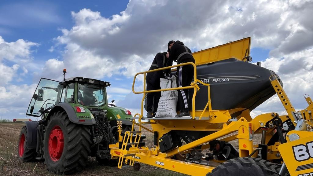 Ефективні технології для прибутку: як Strip-till допомагає аграріям