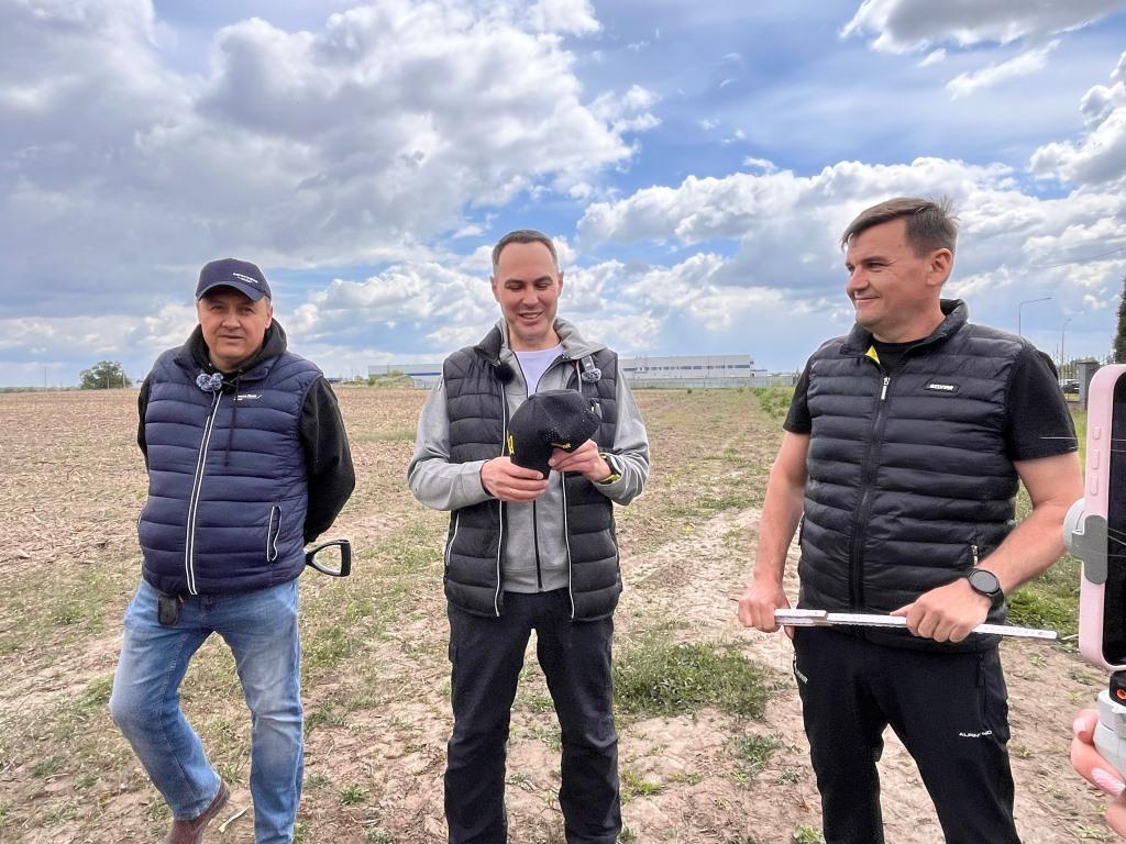 Ефективні технології для прибутку: як Strip-till допомагає аграріям