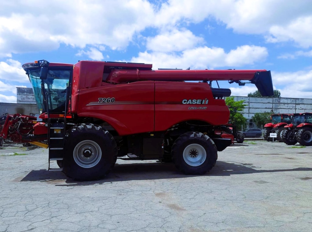Новий стандарт ефективності: комбайн Case IH Axial-Flow 7260 вже в Україні