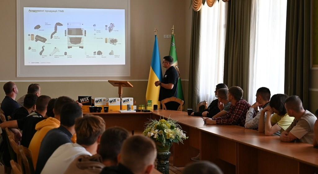 «Навчання — це інвестиція в майбутнє»: як компанія MANN+HUMMEL Україна працює зі студентами та закладами освіти