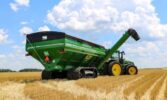 Американська компанія представила гігантський причіп-зерновоз