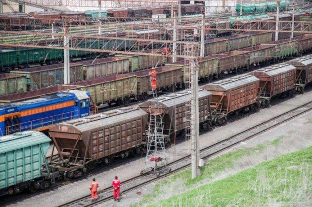 «Укрзалізниця» зробила оформлення перевезень порожніх вагонів доступним онлайн