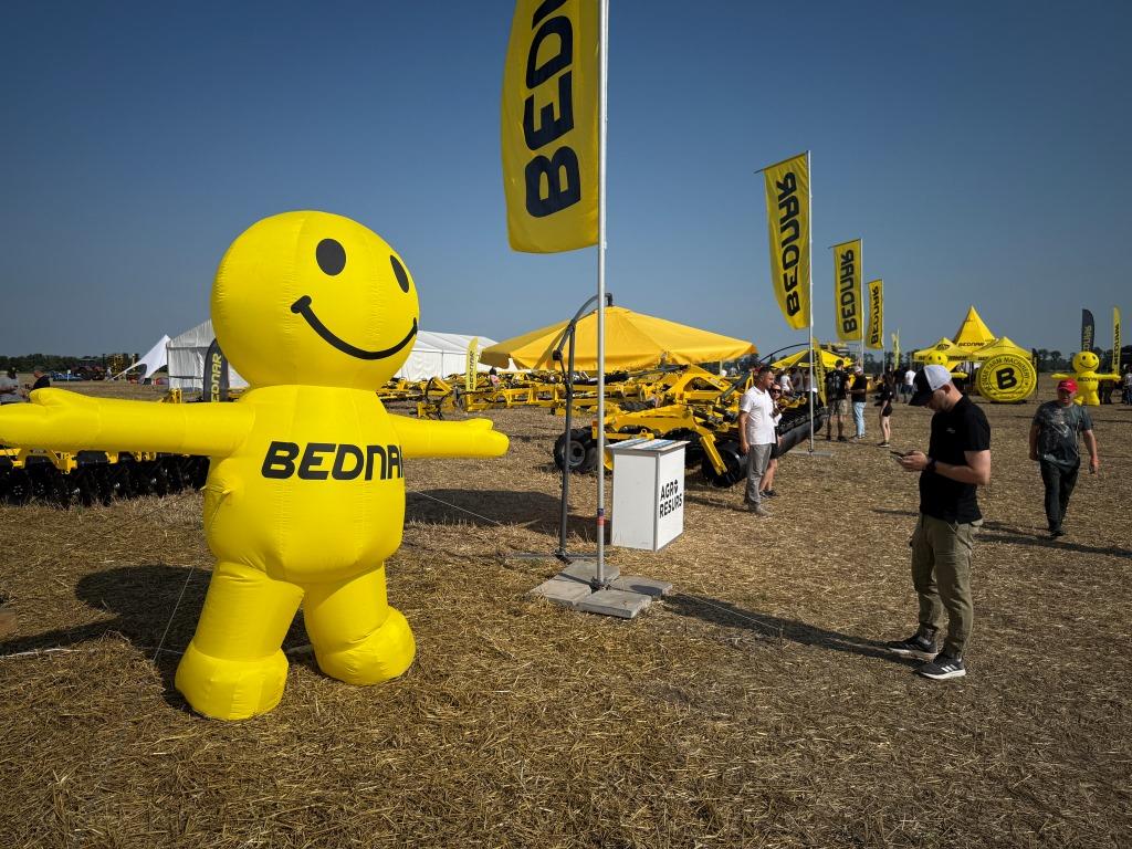 BEDNAR вразив масштабною експозицією техніки на «УКАБ Агротехнології 2025»