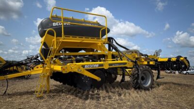 BEDNAR вразив масштабною експозицією техніки на «УКАБ Агротехнології 2025»