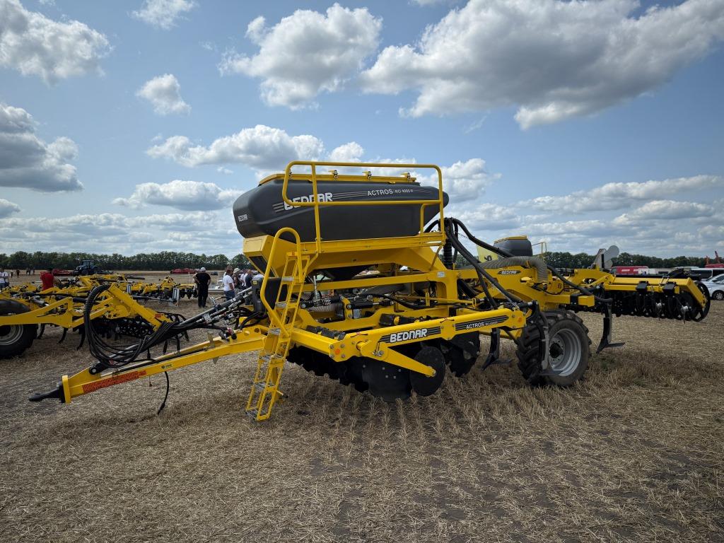 Прем’єра нового покоління: BEDNAR представив оновлений дисколаповий культиватор ACTROS RO в Україні