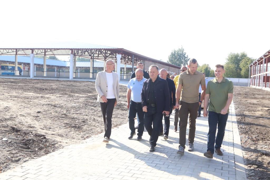 Сучасна молочна ферма відкрилася у Синяві: нові можливості для Тернопільщини