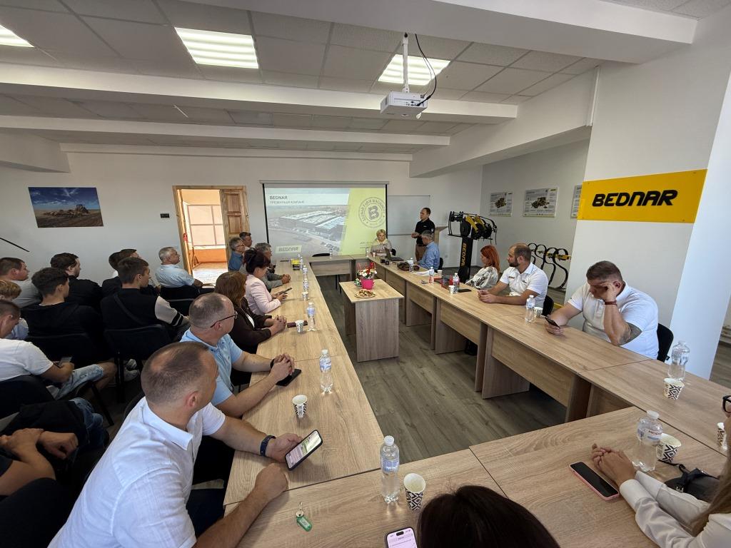 BEDNAR та Тайтен Машинері Україна розпочинають співпрацю з Національним університетом водного господарства та природокористування