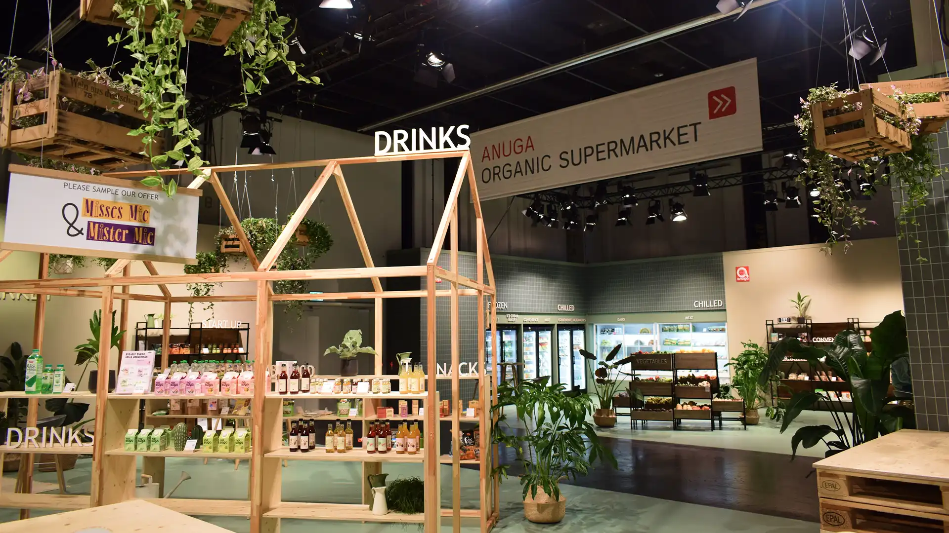 Українські виробники харчових продуктів презентували експортний потенціал України на Anuga 2025