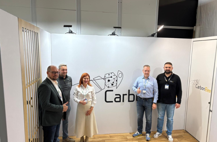 Тайтен Машинері Україна стала офіційним дилером Carbon Bee в Україні: новий етап розвитку інновацій у точному землеробстві