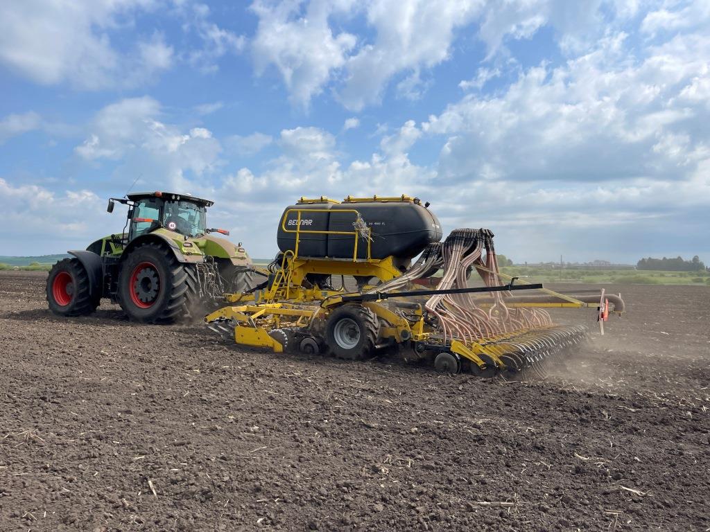 Сівба без зайвих людей і техніки: як зекономити ресурси в сезон