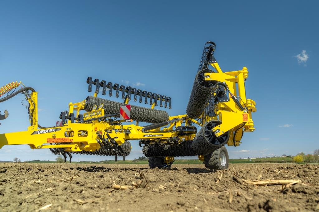 BEDNAR розширив модельний ряд котків GALAXY GE шириною 12,3 м