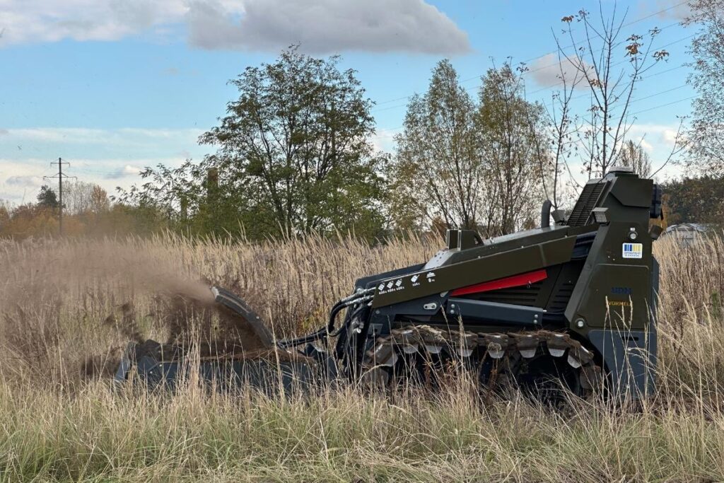 До 2,5 тис. м² за годину: українська машина розмінування UDM VORMELA отримала сертифікат