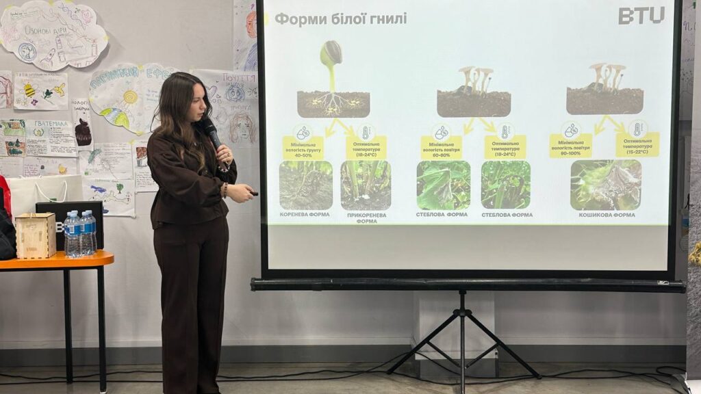 Половина врожаю під загрозою: як захистити посіви соняшнику, сої та ріпаку