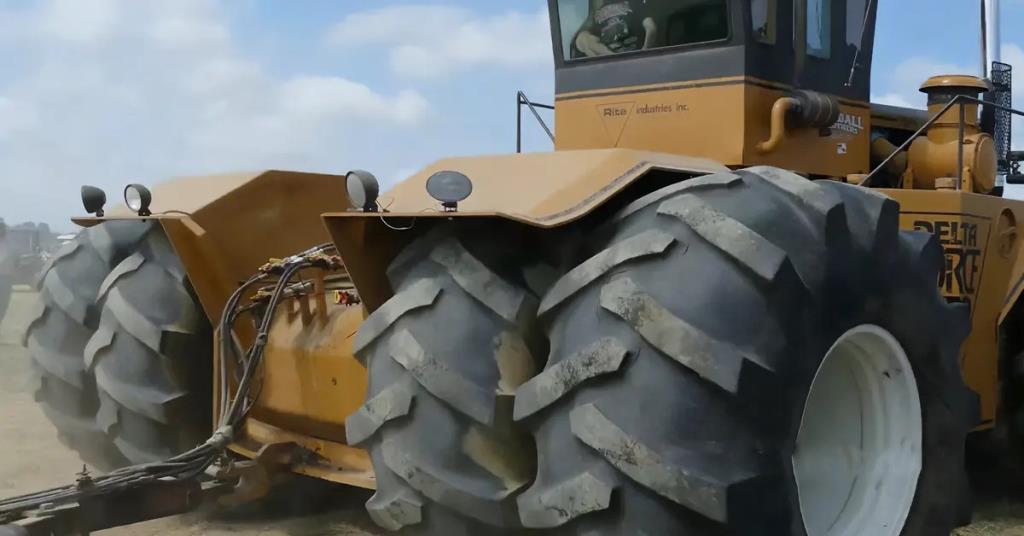  «Землетрус» серед тракторів: потужність і спадок Rite 750 Earthquake