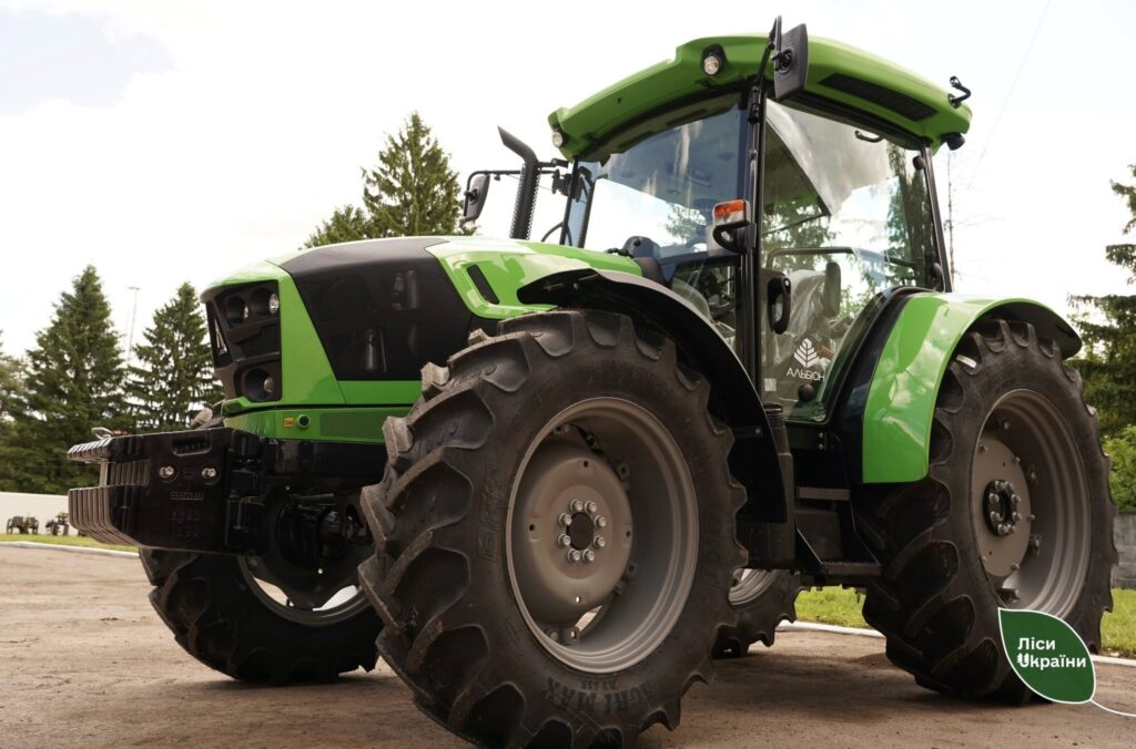 DEUTZ-FAHR для лісів: “Центральний лісовий офіс” отримав 15 нових тракторів