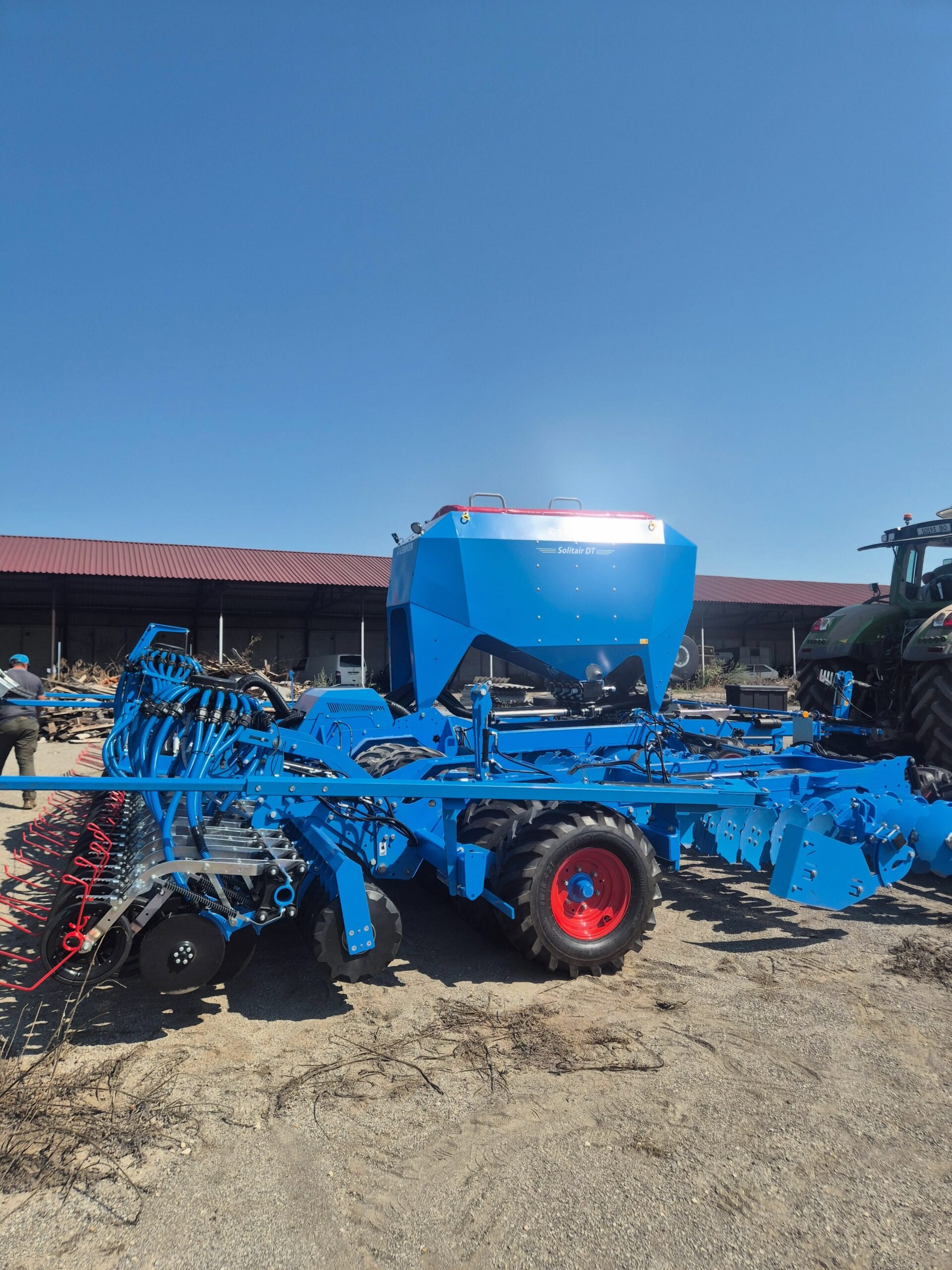 Перший в Україні LEMKEN Solitair DT/900 уже працює на Тернопільщині